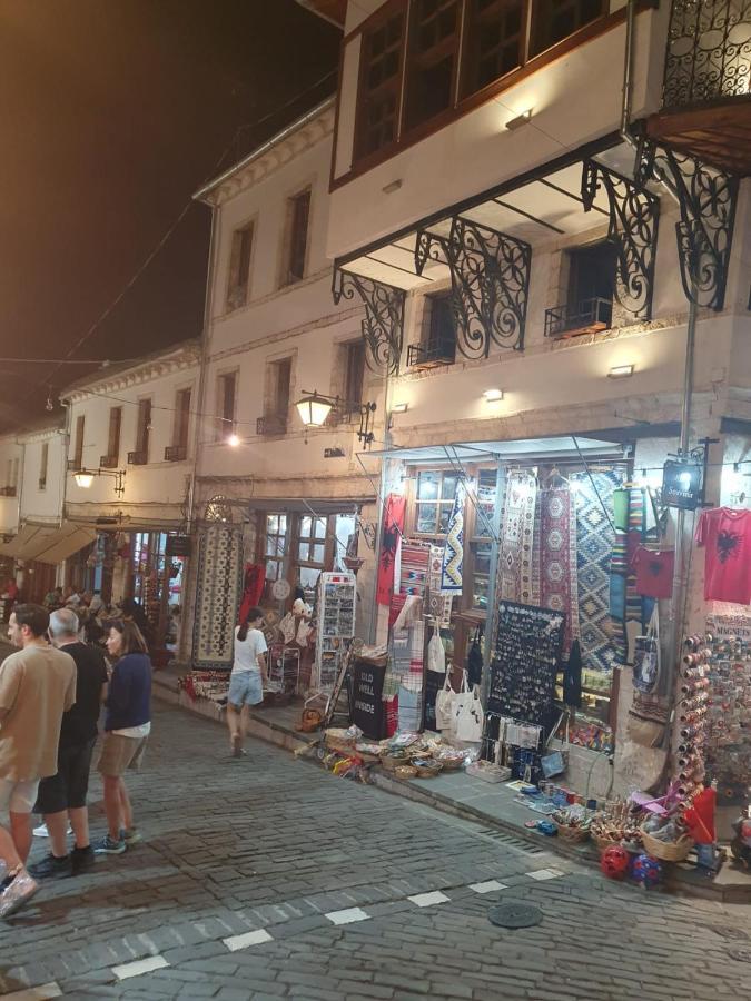 Santa Room-Old Bazaar Center-Gjirokastër Esterno foto